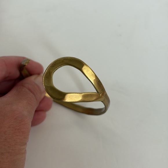 Hammered metal gold tone cuff bracelet brass? bracelet half circle bracelet - Picture 5 of 16